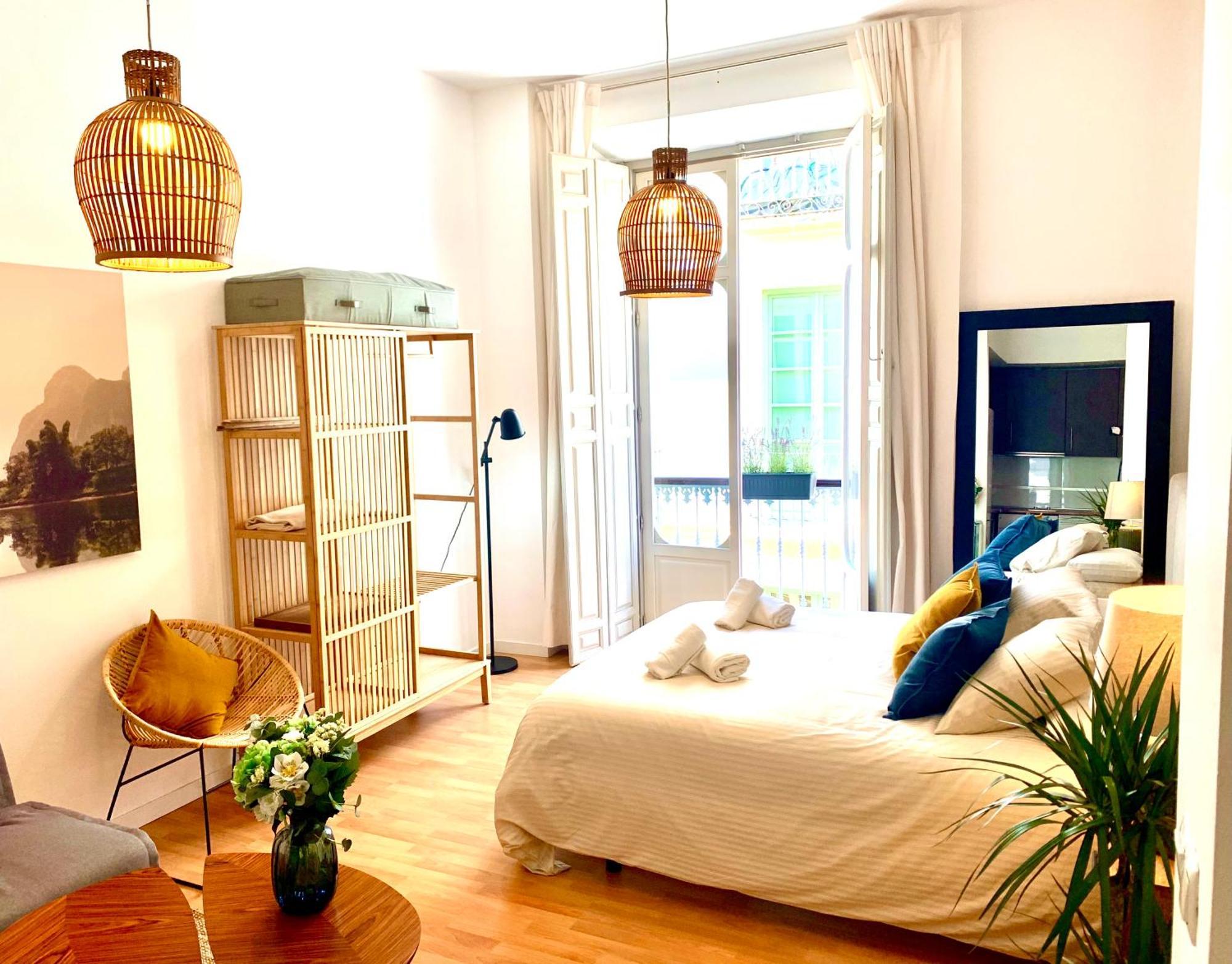 Calderon III Deluxe Central Sinesedesignhomes Málaga Eksteriør bilde